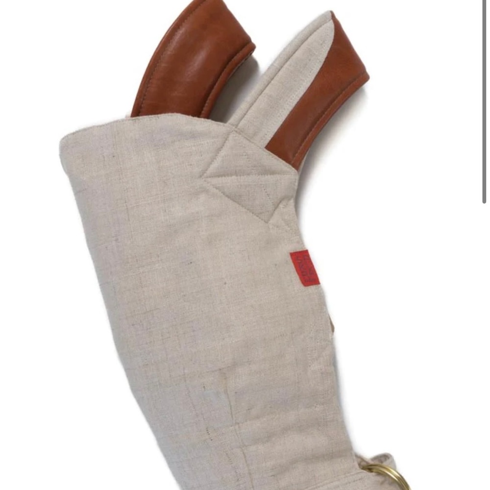 Lightly used “scout baby” sakura bloom infant carrier
